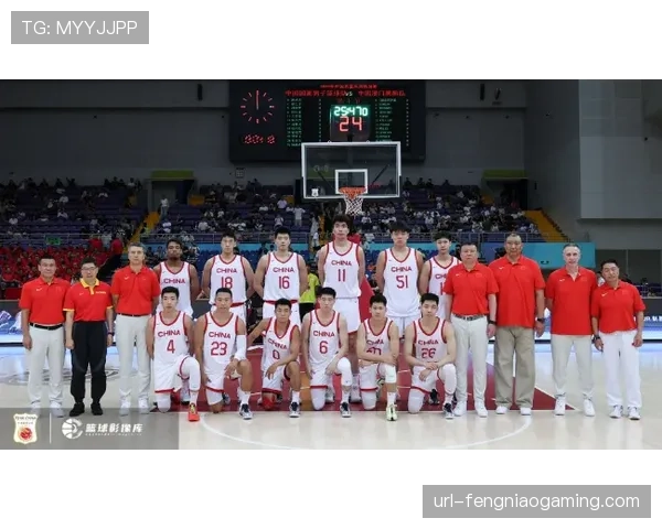 “校园篮球月”启动,CBA多名球星走进全国各地中小学开展公益活动